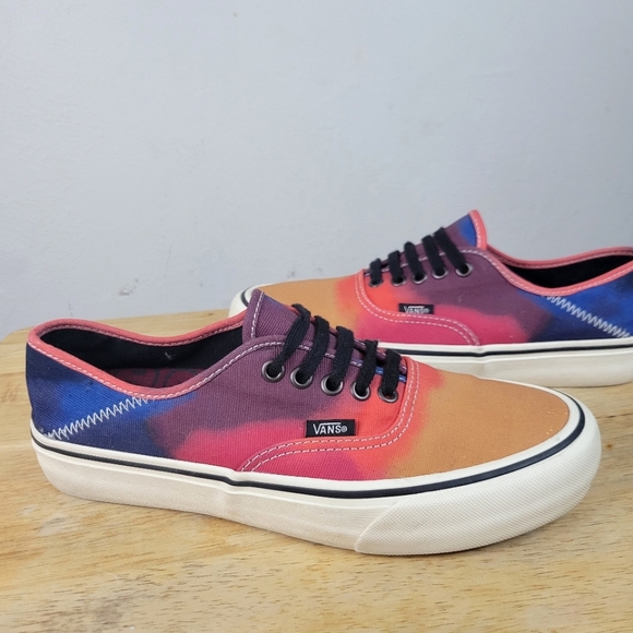 Vans authentic, Multicolor Ombre, Sunset Fade, Unisex Size : 9.5 (BARELY WORN) - Picture 4 of 16
